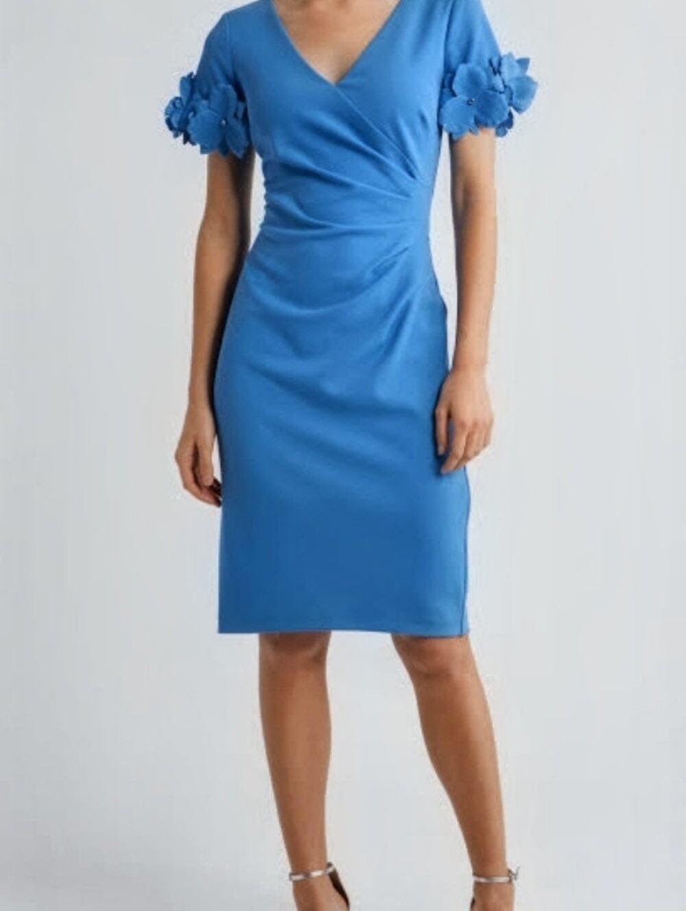 Women Adrianna Papel Blue Floral-Sleeve Dress. Size 14
